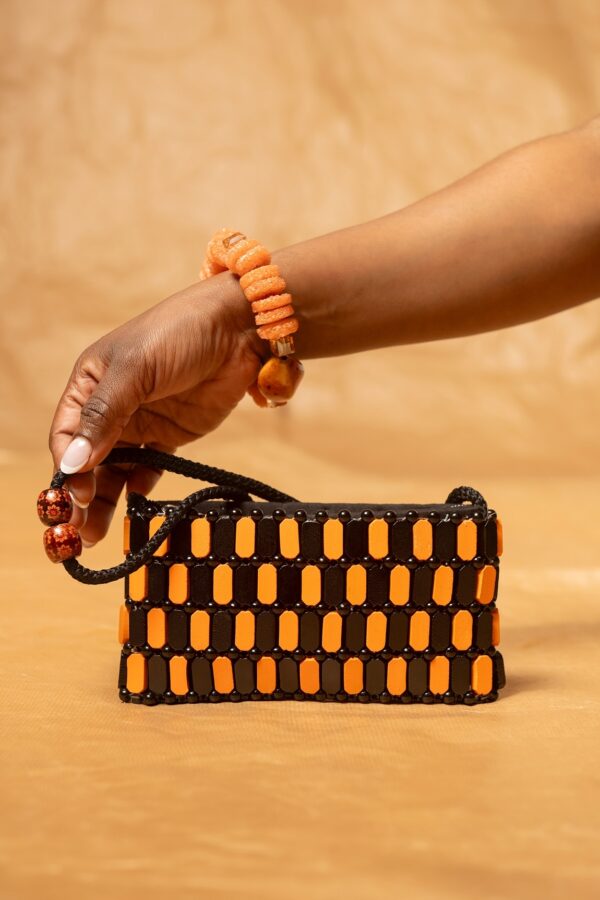 Bolso de mano de asa corta