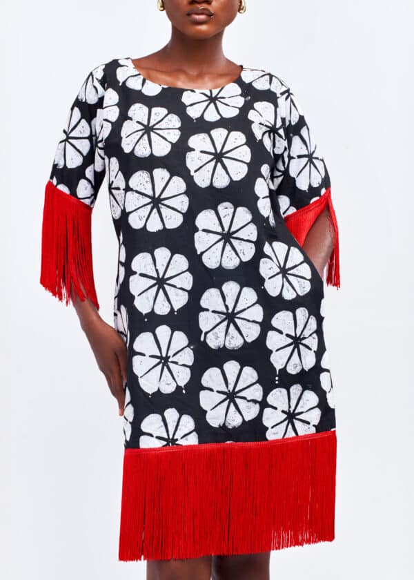 Vestido estampado de flores con flecos en el bajo y en las mangas - Imagen 4