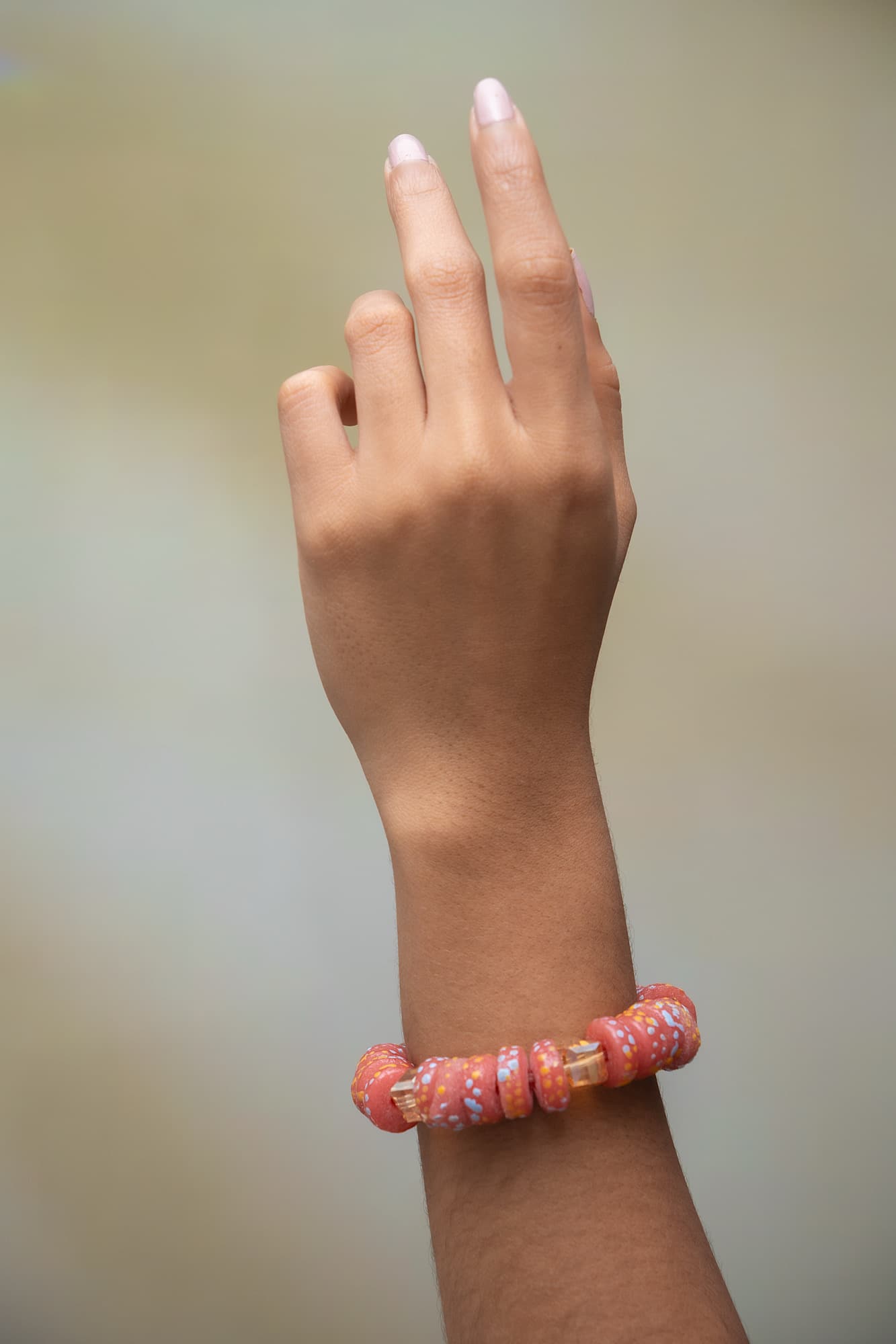 Pulsera Artesanal Coral del Alma - Imagen 2