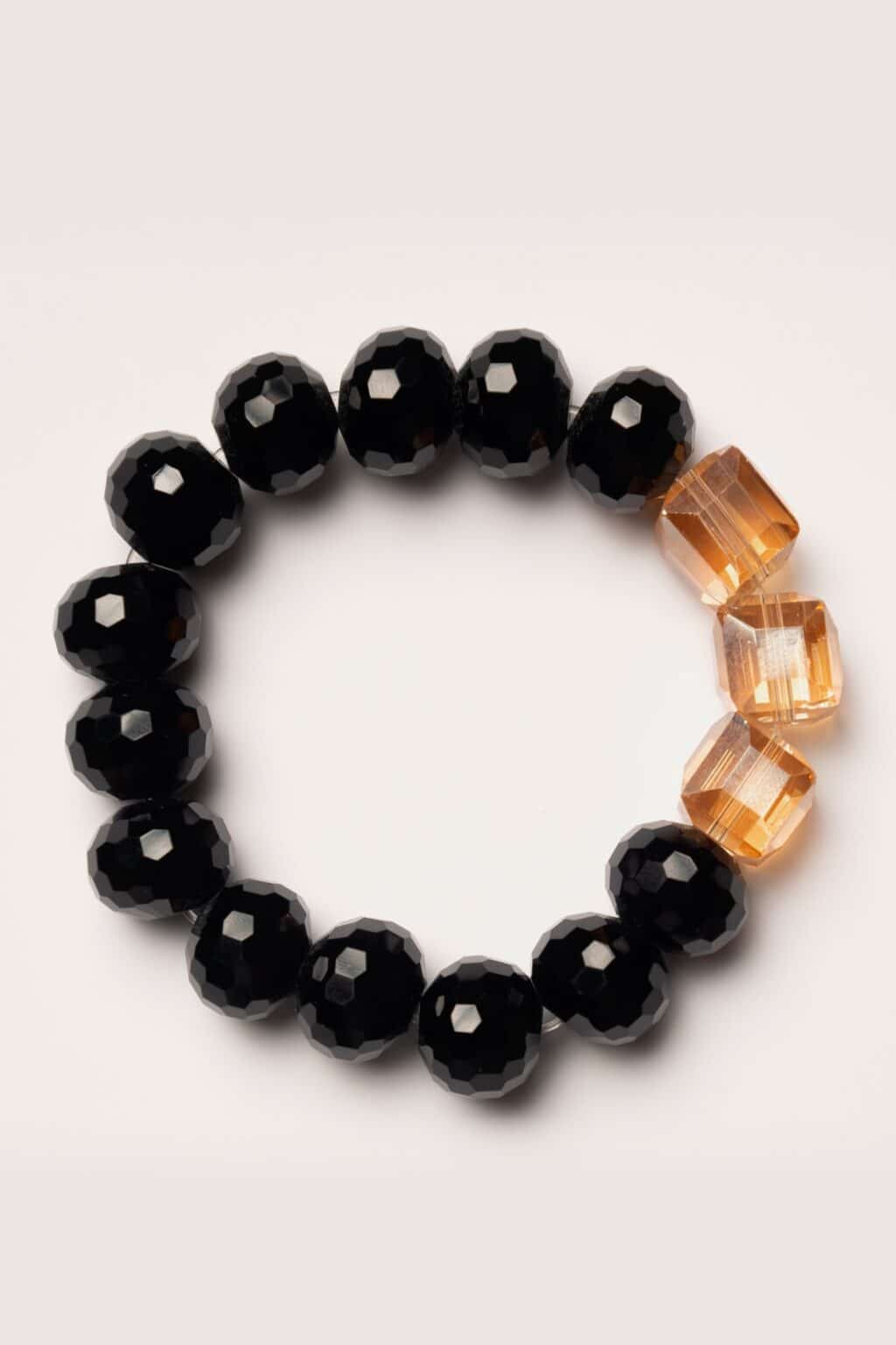 Pulsera Artesanal Contraste Nocturno
